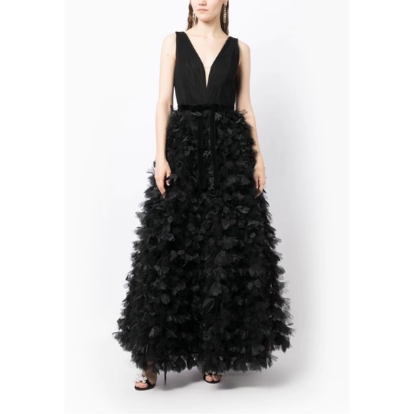 Marchesa Dresses & Skirts - NWT Marchesa Notte plunging ruffled gown